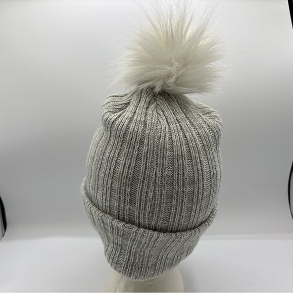 St Louis Blues NHL Women’s 47 Brand White Pom Pom Cuffed Gray Beanie OSFM - Picture 5 of 9